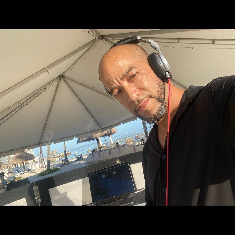 Meet your Posher, Louis